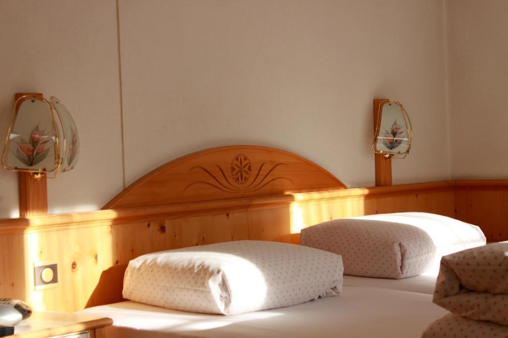 Hotel Soliva Sedrun Room photo